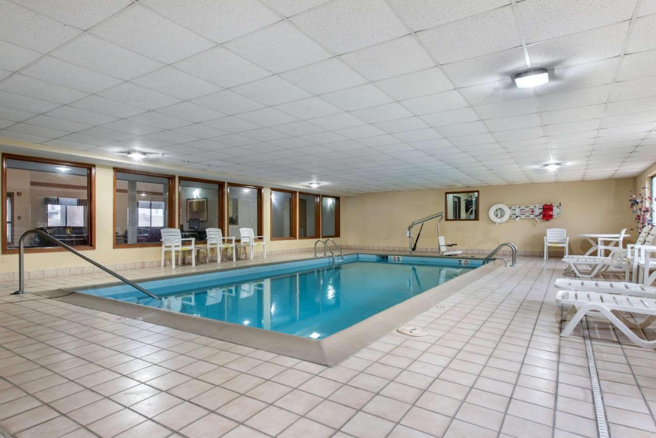 Quality Inn & Suites Lebanon I-65 Eksteriør bilde